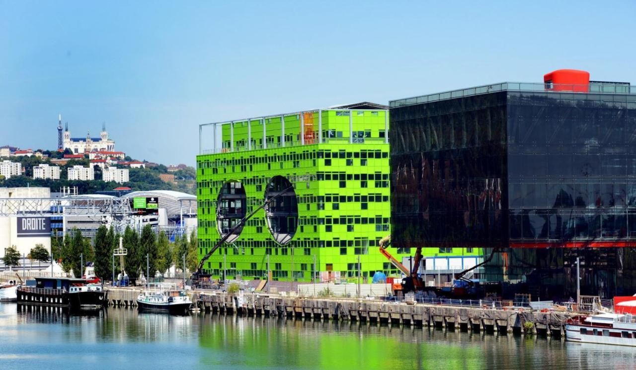 Lyon Confluence - Duplex Au Calme Avec Parking Prive En Option Διαμέρισμα Εξωτερικό φωτογραφία