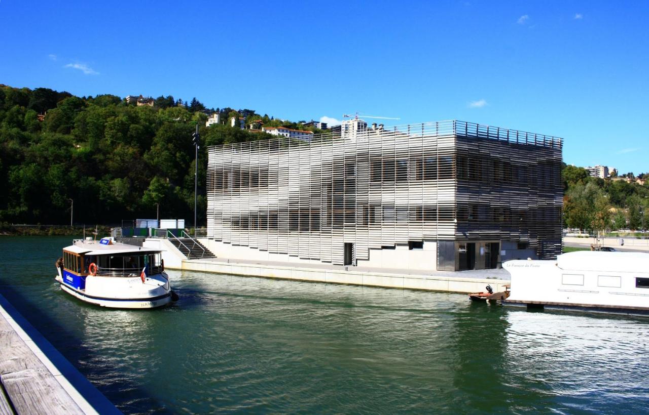 Lyon Confluence - Duplex Au Calme Avec Parking Prive En Option Διαμέρισμα Εξωτερικό φωτογραφία
